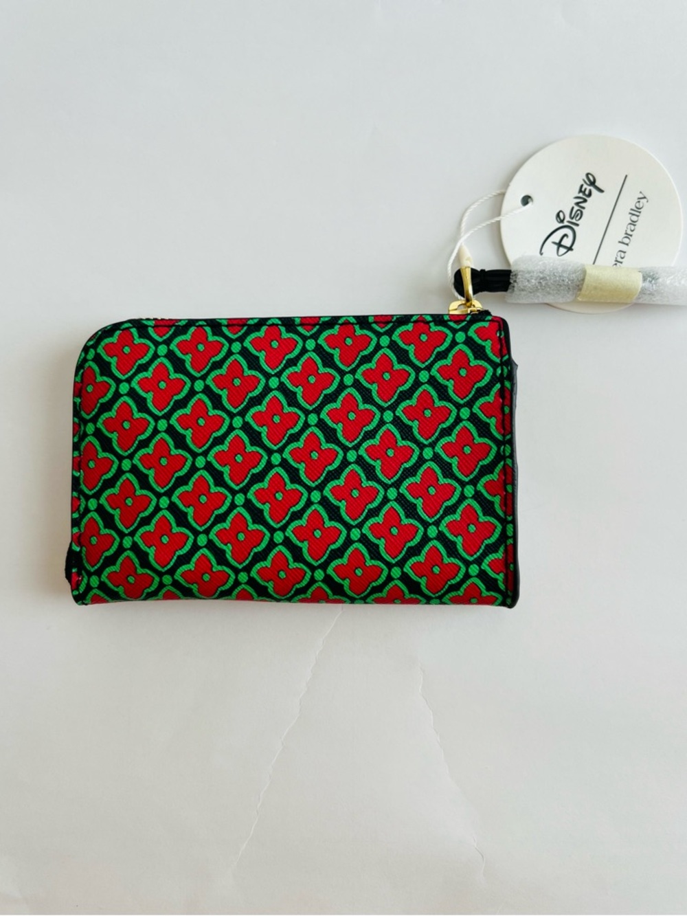 Vera Bradley x Disney Zip Card Pouch
Silly Mickey Mouse in Textured Polyurethane - Picture 2 of 6